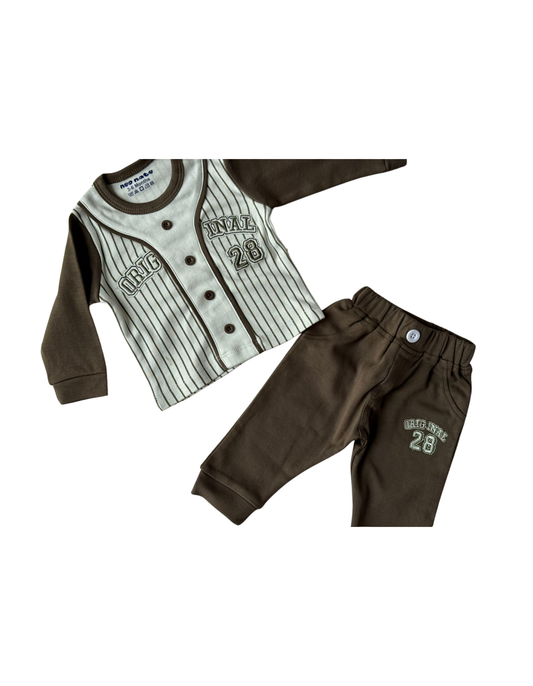 🧢 Sporty Baby Boy Outfit – “Original 28” Set
