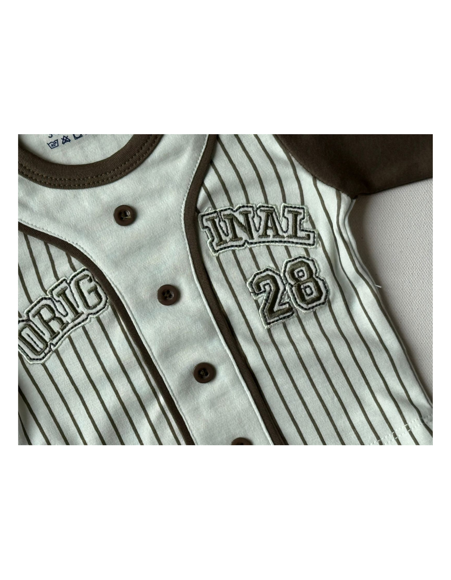 🧢 Sporty Baby Boy Outfit – “Original 28” Set