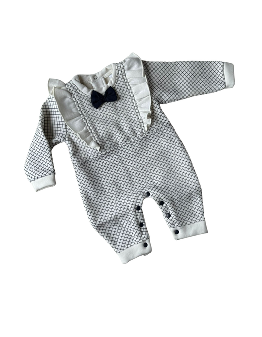 🍼 Premium Baby Girl Romper – Elegant Pink with Bow Accent