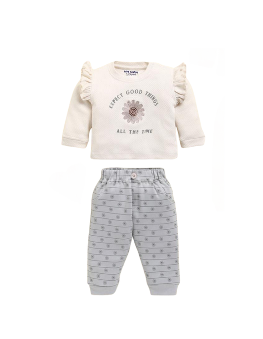 “Give your baby girl the perfect blend of style, comfort, and cuteness with this premium cotton outfit set.”