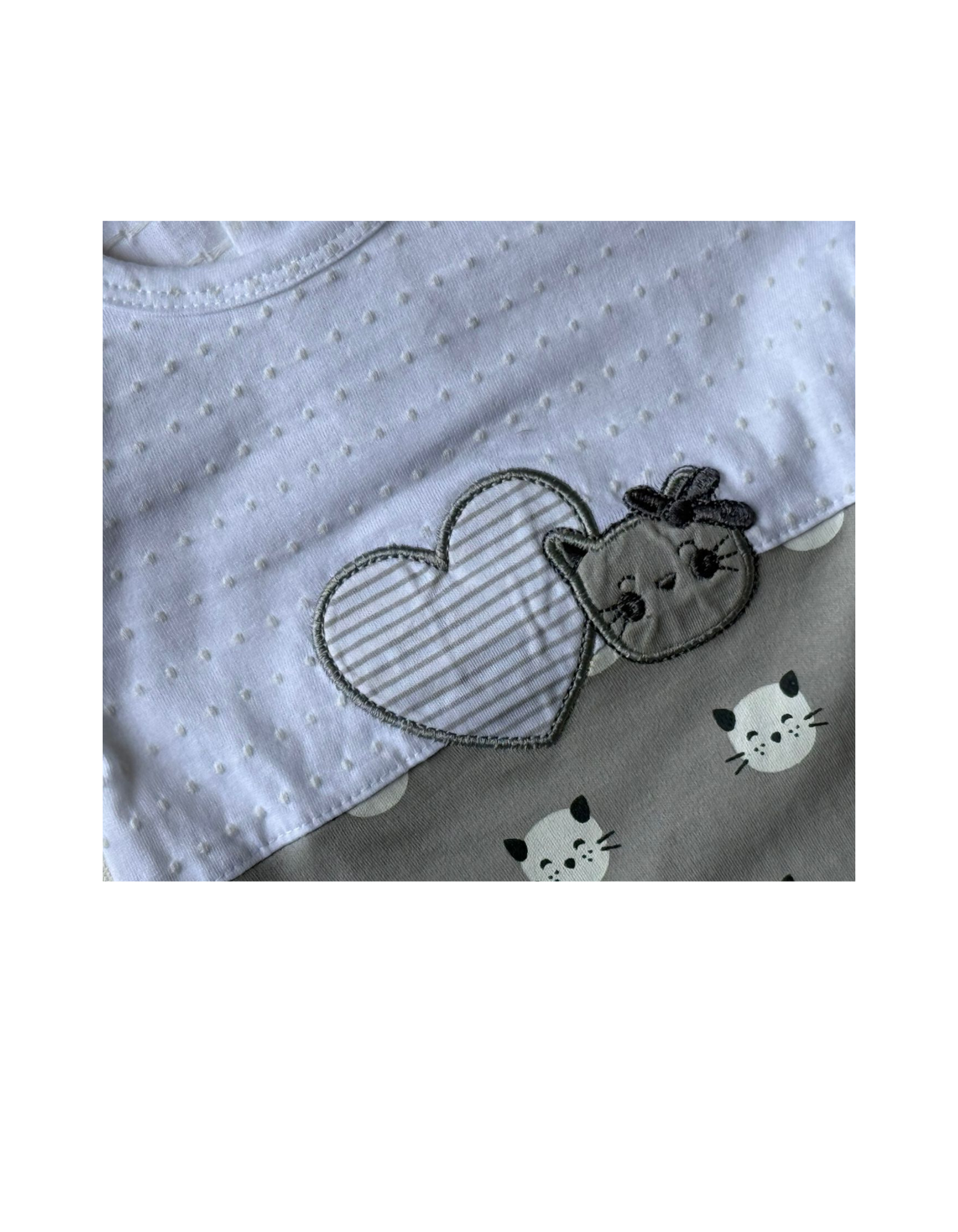 🍼 Baby Girl Cotton Romper – Pink & White Kitty Print
