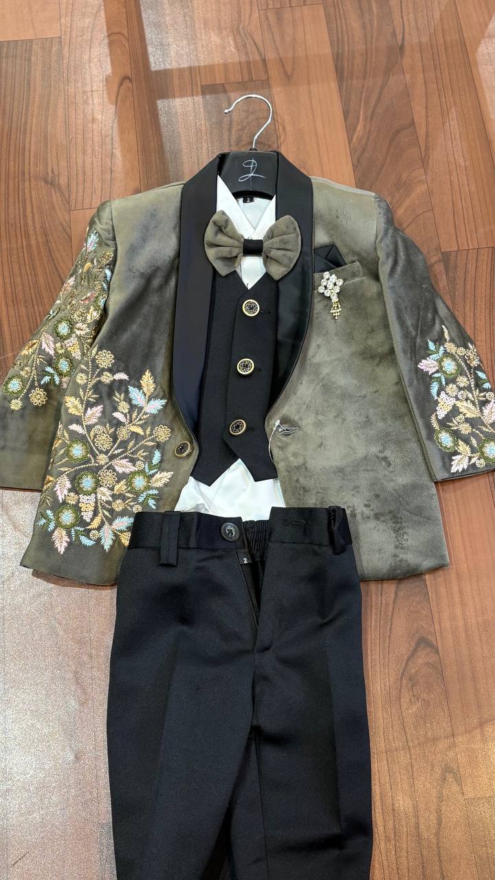 Kids Boys Luxury Velvet Suit with Embroidered Blazer & Bow – Party Wear (2–13 Years)
