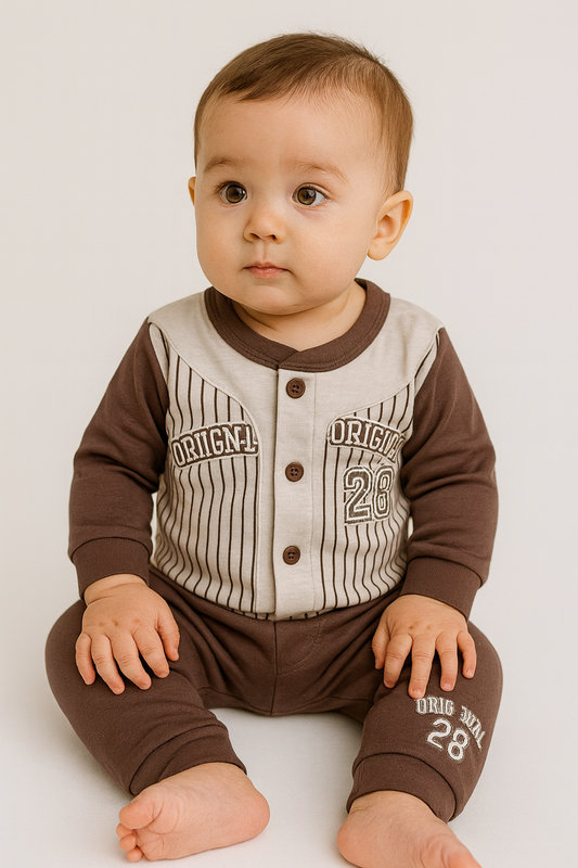 🧢 Sporty Baby Boy Outfit – “Original 28” Set