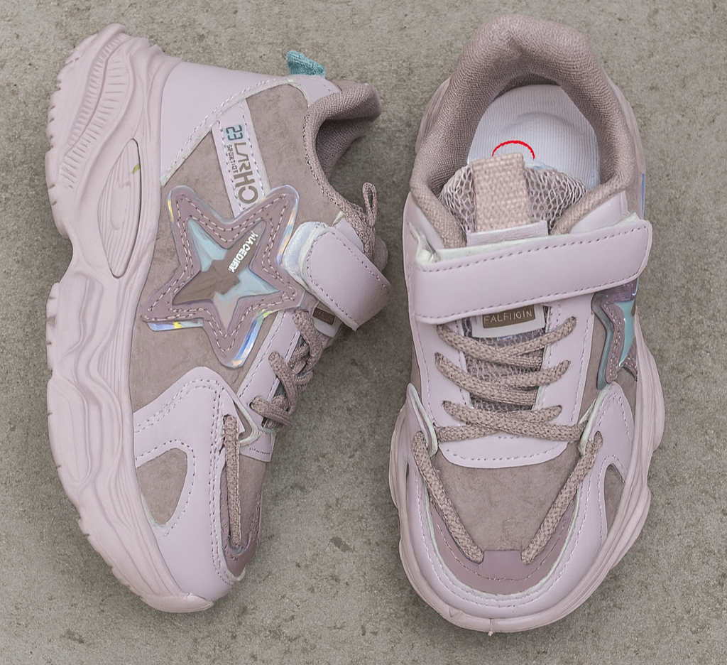 All-Terrain Kids’ Sneakers – Tough Grip, Cool Style for Little Explorers