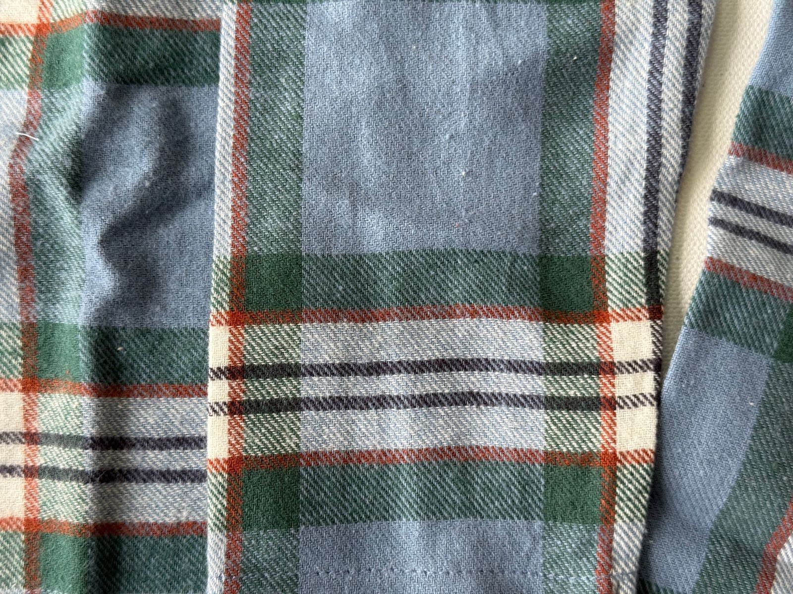 Cozy Plaid Pajama Set for Boys – 100% Cotton Comfort