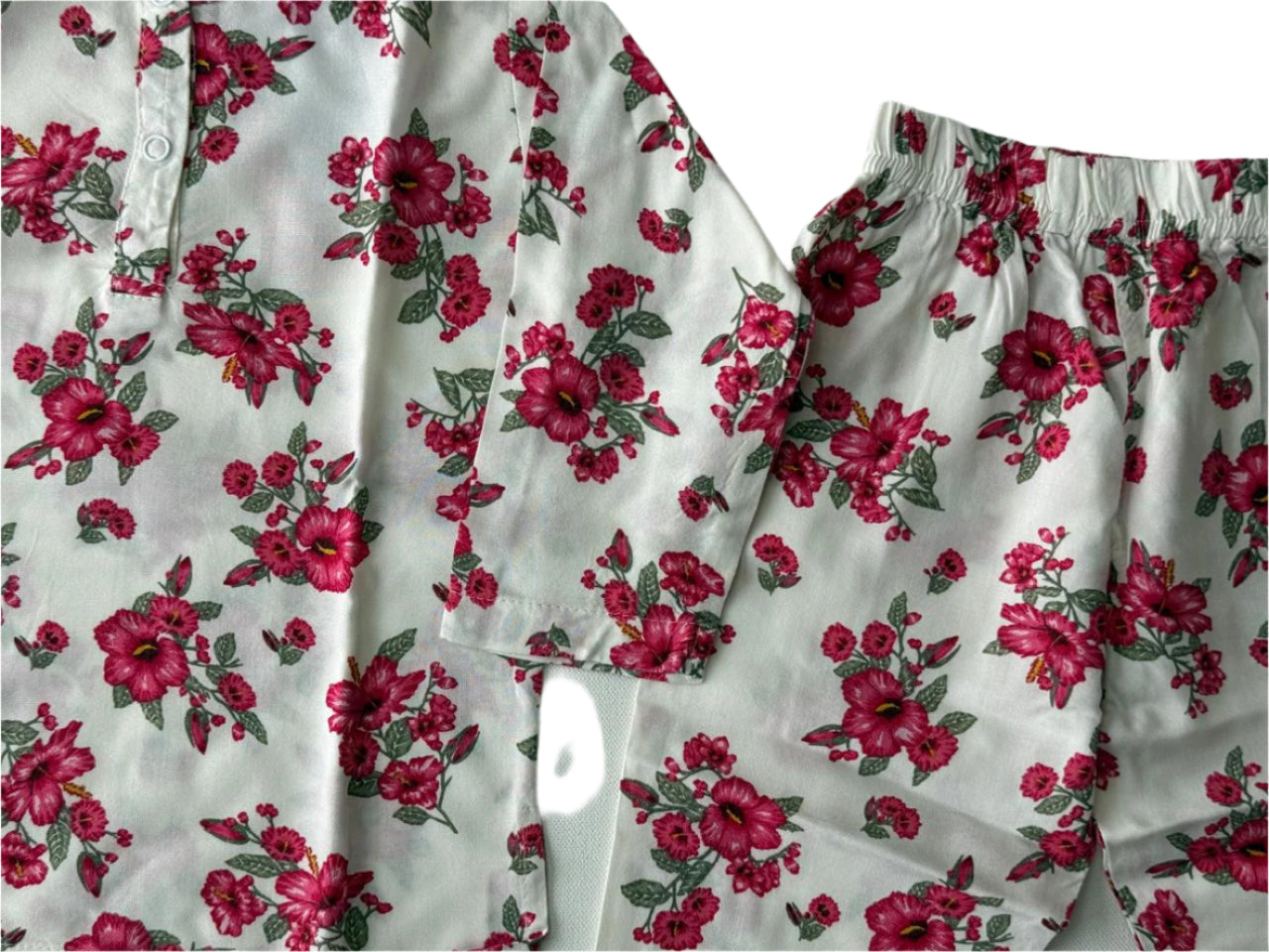 Let your little one bloom in comfort with this charming floral pajama set!