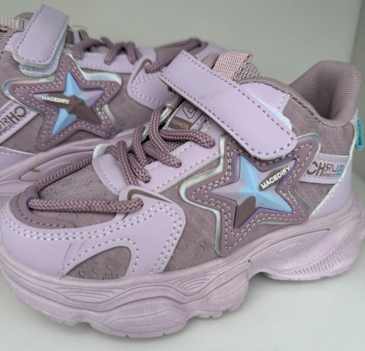 All-Terrain Kids’ Sneakers – Tough Grip, Cool Style for Little Explorers