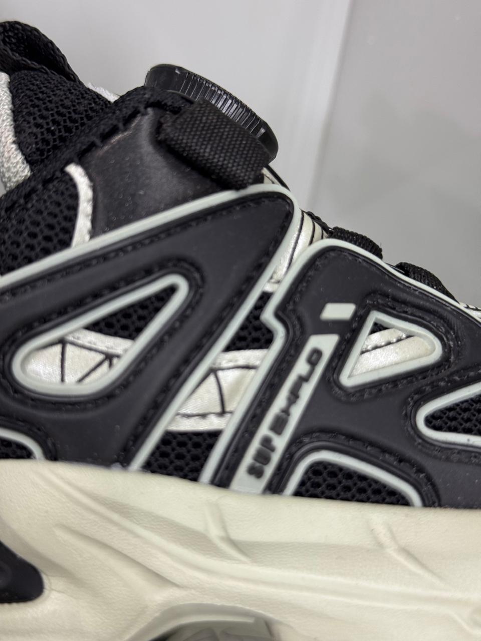 Beige Power-Lock Sneakers – Durable, Comfy & Easy for Kids
