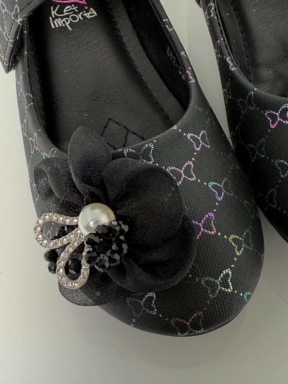 **"Pearl Bloom Princess Shoes"** 🌸✨