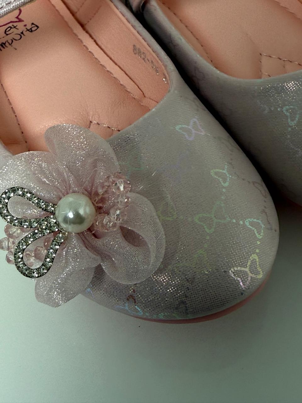 **"Pearl Bloom Princess Shoes"** 🌸✨