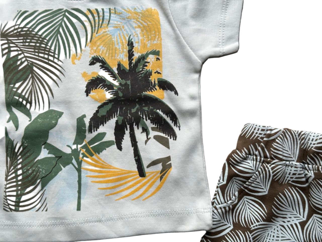 “Tropical palm print baby outfit – comfy cotton shirt & shorts set..