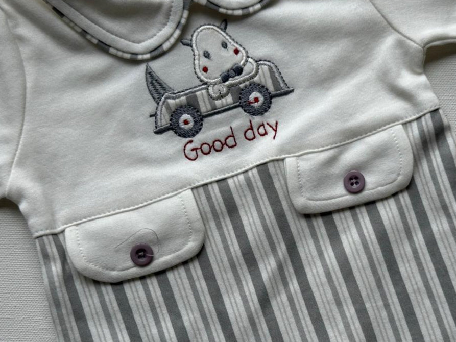 “Soft, cute, and easy – the perfect romper for your baby’s good day!”
