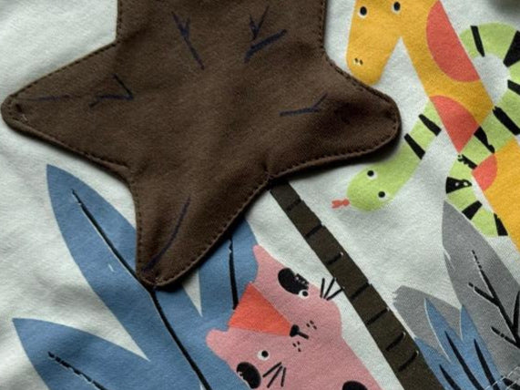 “Dress your little one in comfort and cuteness – a perfect outfit set!”