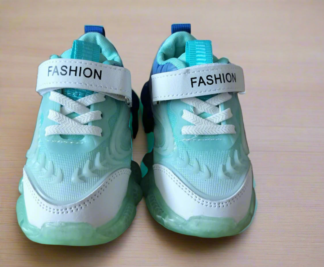🌟 Kids Fashion Sneakers – Aqua Glow Edition 🌟