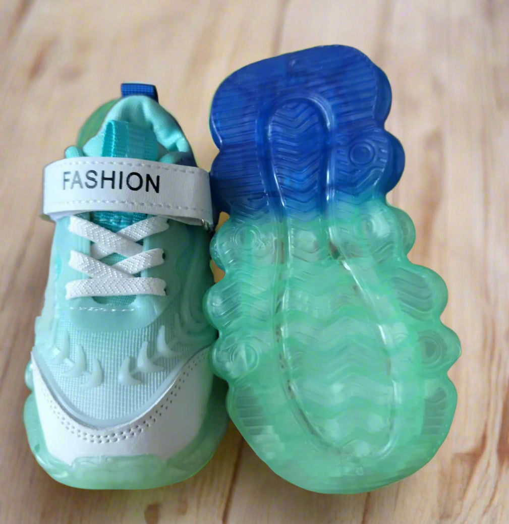 🌟 Kids Fashion Sneakers – Aqua Glow Edition 🌟