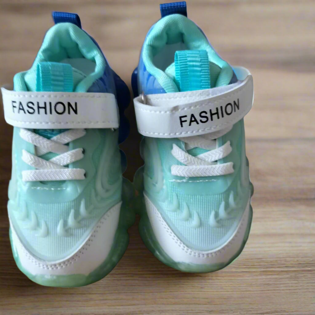 🌟 Kids Fashion Sneakers – Aqua Glow Edition 🌟
