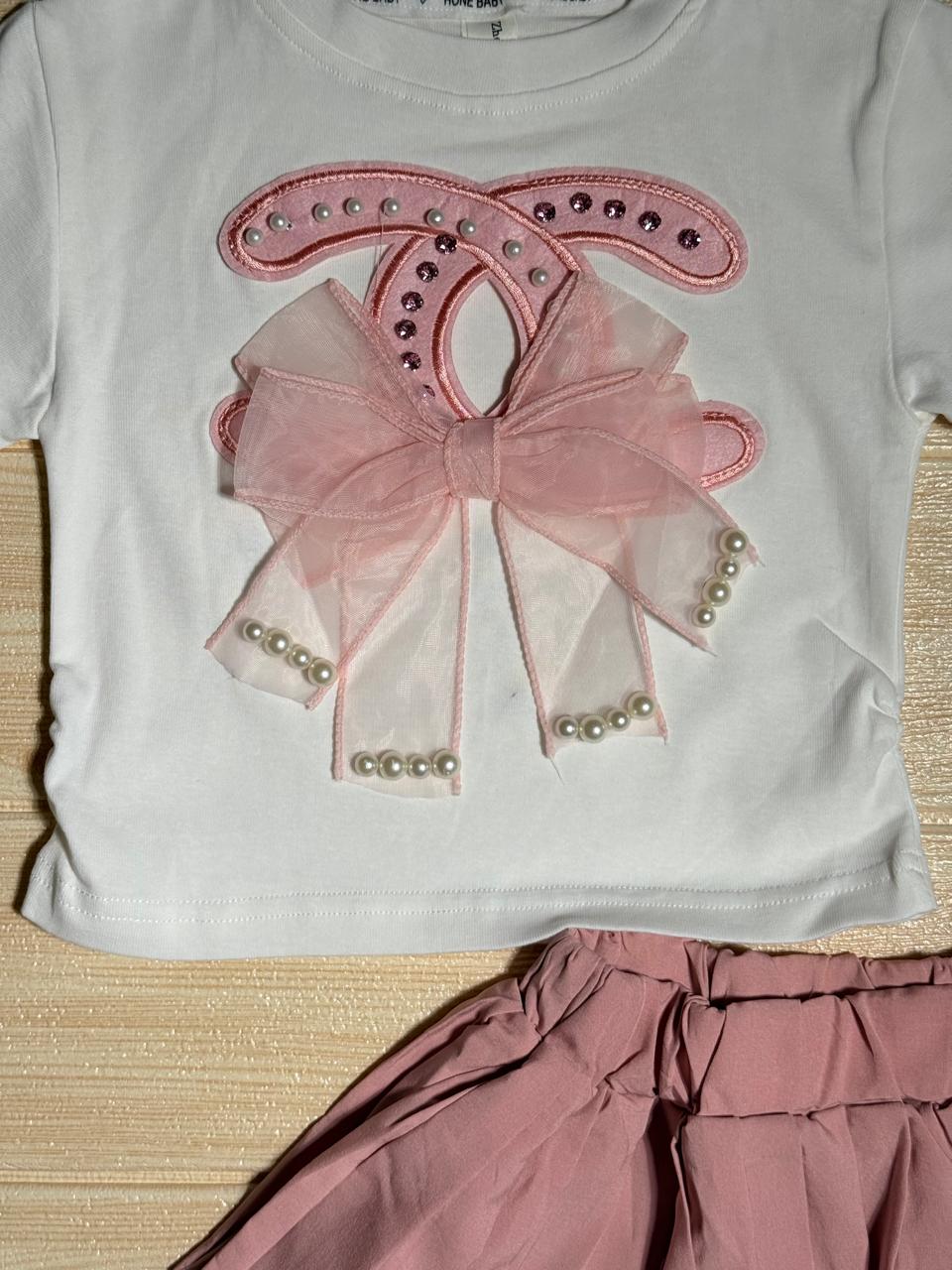 Adorable Baby Girl 2-Piece Outfit – Black Bow Top &amp; Pink Layered Skirt  💖