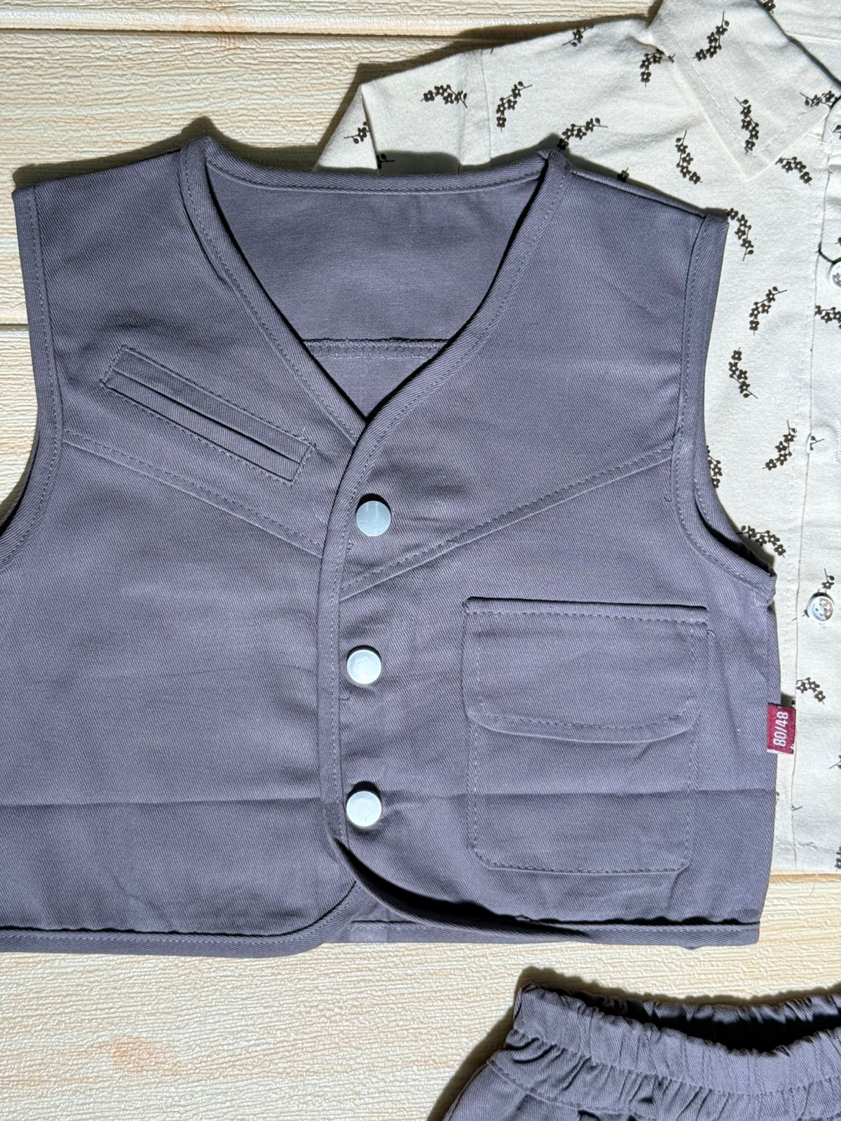 👕 Stylish Boys’ 3-Piece Outfit Set (Vest, Shirt & Pants)