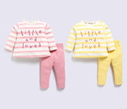 Adorable and cozy, this 2-piece kid swear set is perfect for your little one’s everyday comfort