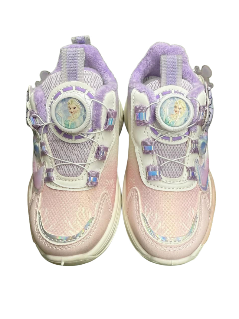 Kids sneakers mix cozy comfort with fun style, perfect for every little adventure.