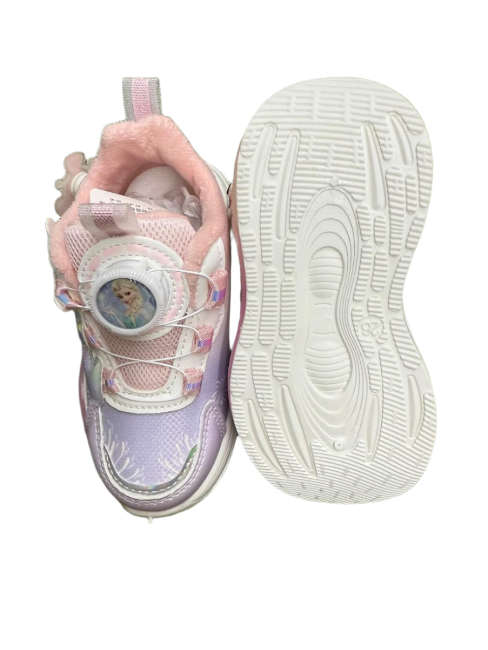 Kids sneakers mix cozy comfort with fun style, perfect for every little adventure.