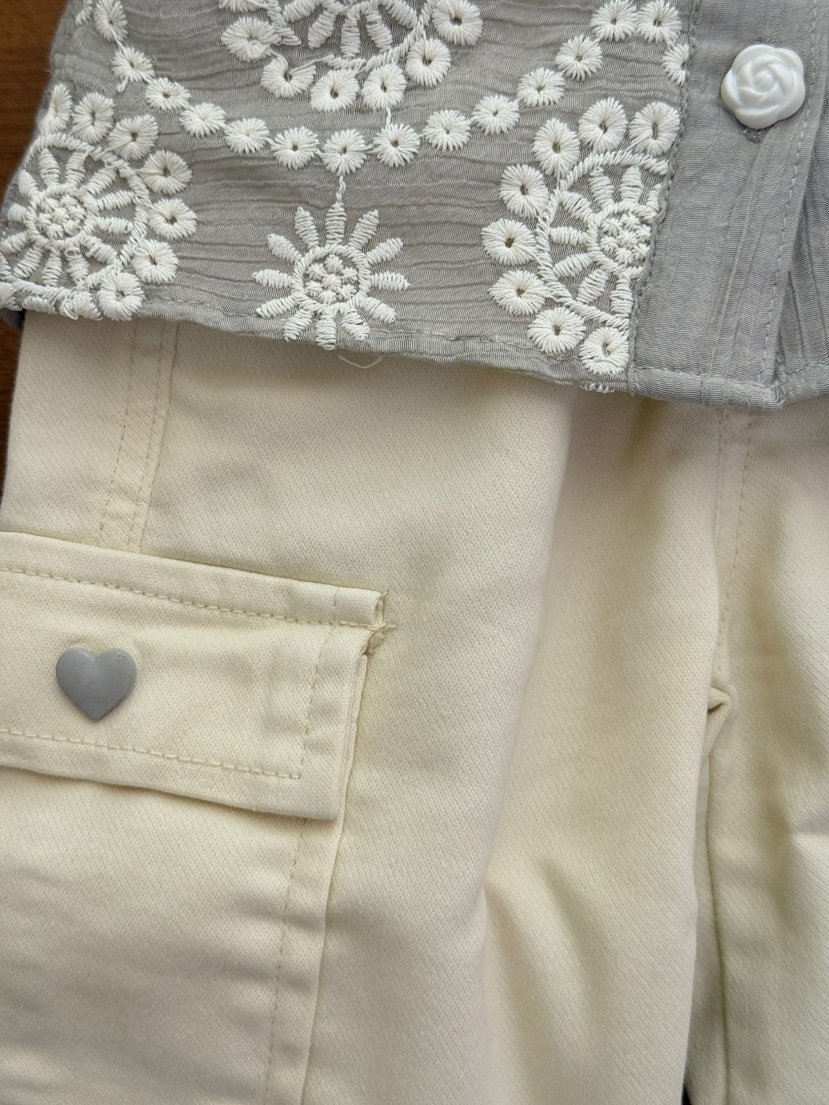 Cute Baby Girl Embroidered Top with Capri Set (2-Piece Outfit)